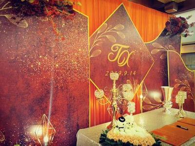 鳳冠霞帔，共締良緣 一場沉浸式中式婚禮的策劃與布置全解析